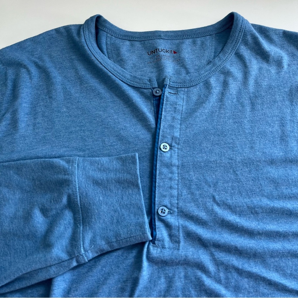 UNTUCKit Men’s EcoSoft Henley Blue Long Sleeve XXL